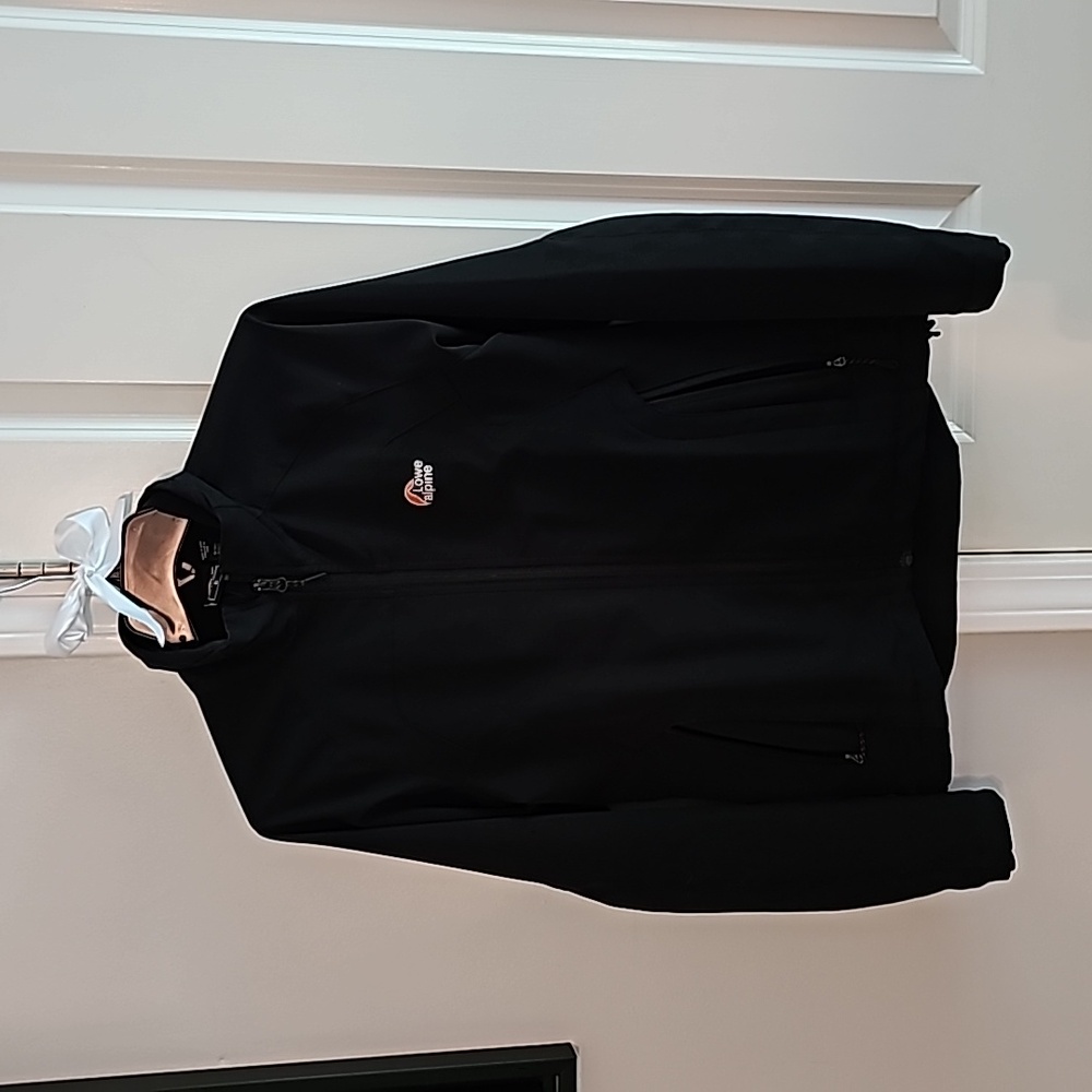 Light weight black coat made by Alpine Haus. Size small